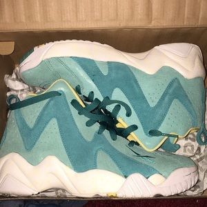 Kamikaze 2 Mid Teal/Wh Reebok Sneakers